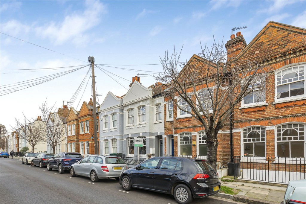 Images for Fulham EAID:163099177 BID:FLS